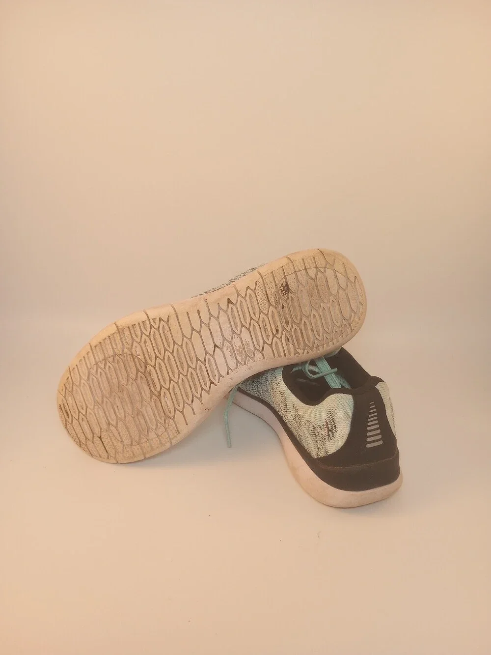 C9 CHAMPION SIZE 4 MINT & BLACK SPEED KNIT Flex Foam SNEAKERS Women’s Shoes